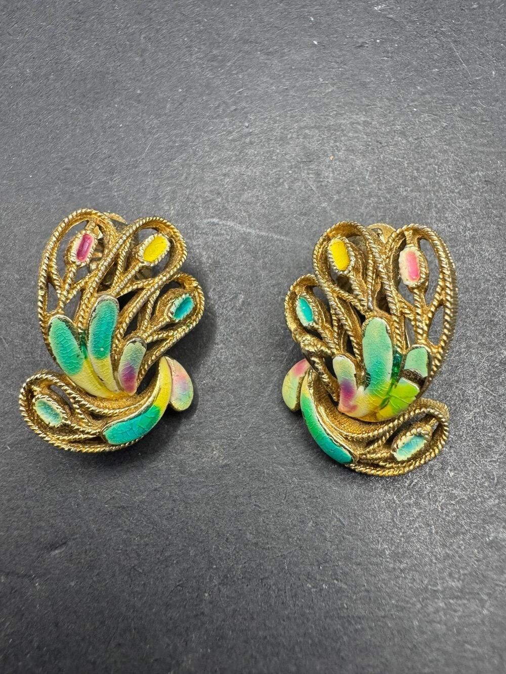 Vintage Vendome Gold Tone Enamel Clip-On Earrings Floral Leaf Design Jewelry